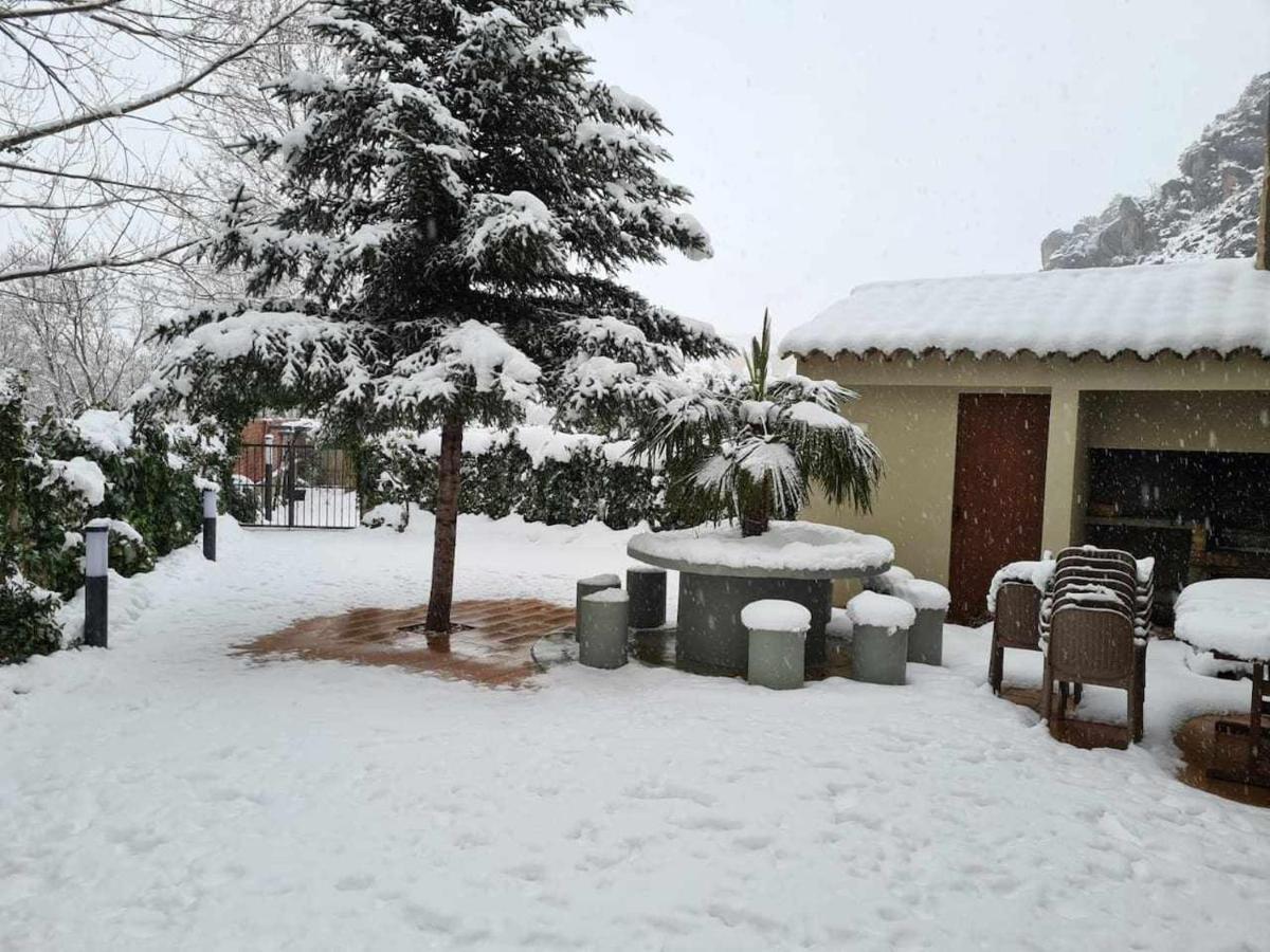 Casa rural Villa Pilar Albentosa Esterno foto